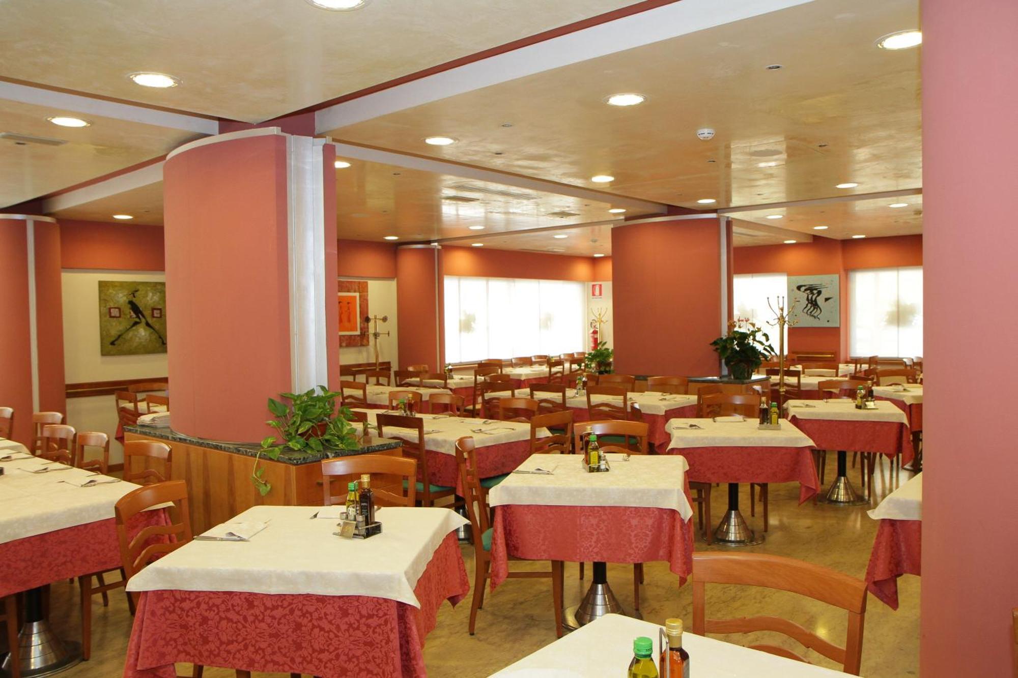 Hotel Ezzelino San Zenone ภายนอก รูปภาพ