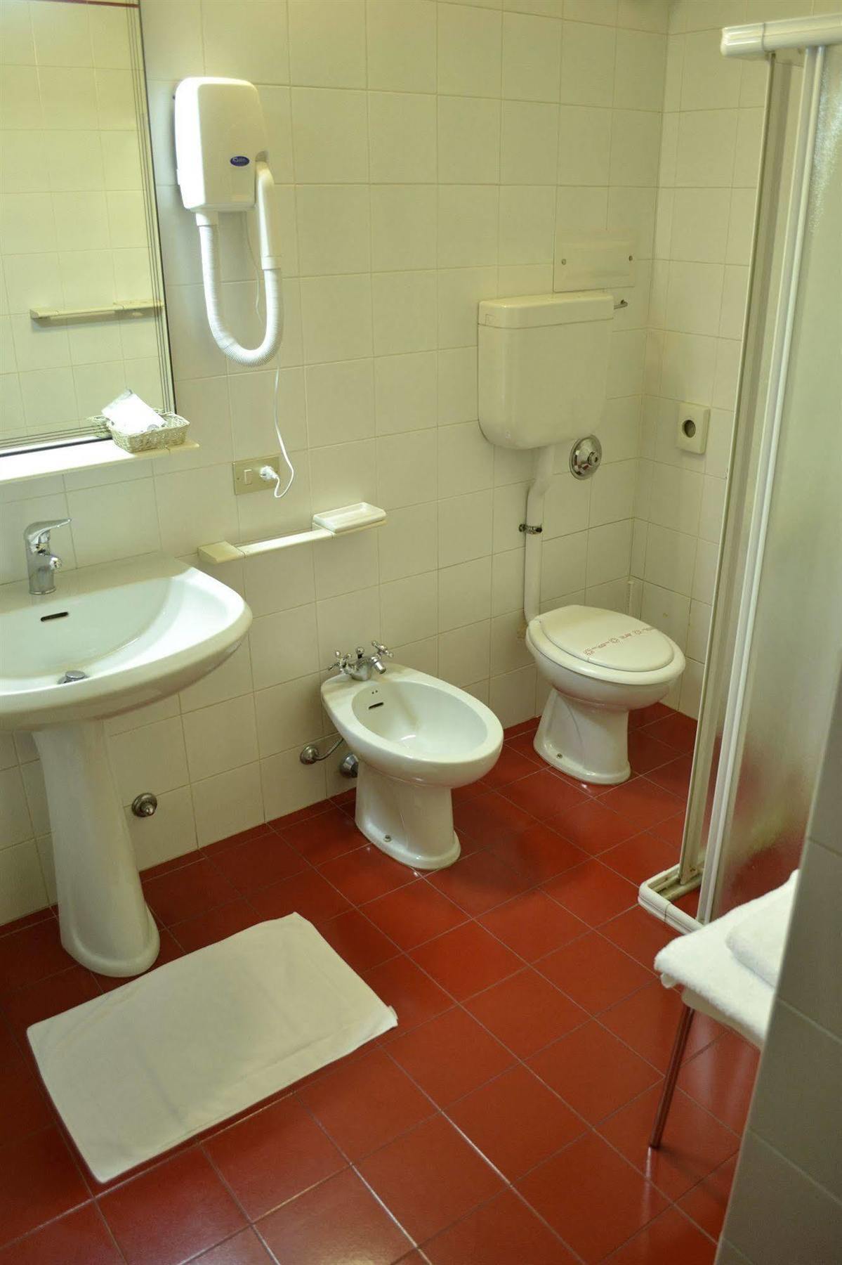 Hotel Ezzelino San Zenone ภายนอก รูปภาพ